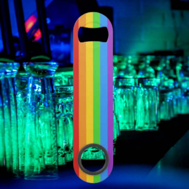 Pop mit Stolz: Regenbogenflagge Speed Flaschenöffner (Von Creator hochgeladen)