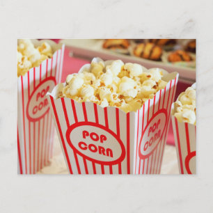Popcorn auf der Postkarte des Kinobildes