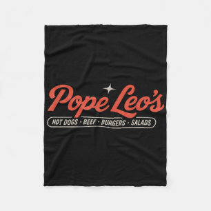 Pope Leo’s Hot Dogs Rinderburger Salate Fleecedecke