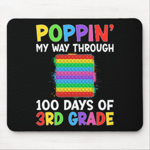 Poppin meinen Weg durch 100 Tage der dritten Klass Mousepad