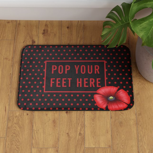 Poppy Polka Dot Muster Rot und Schwarz Bath Mat Badematte (Pop your feet on this poppy bath bat. You can change the text!)