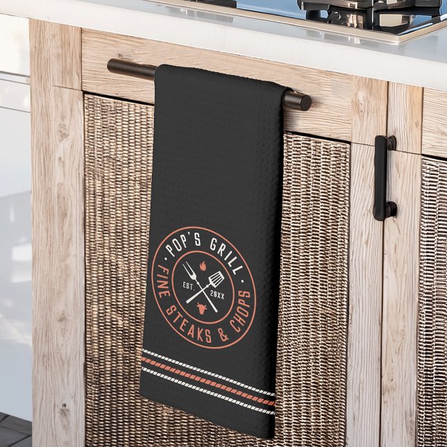 Pops Grill Personalisiertes Jahr etabliert Geschirrtuch (Von Creator hochgeladen)