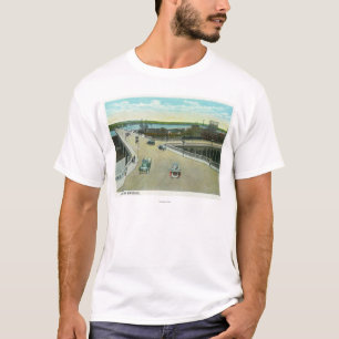 Portland, MaineView des Longfellow Monuments T-Shirt
