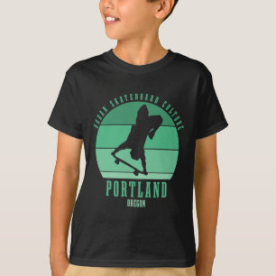 Portland Oregon Skateboarder Urne Skateboarding  T-Shirt