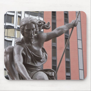 Portlandia-Statue, Portland, Oregon Mousepad