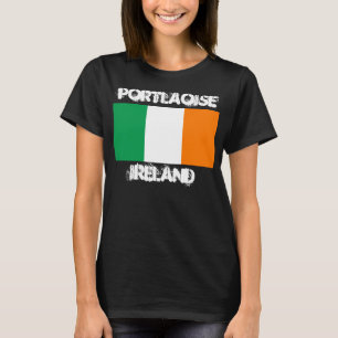 Portlaoise, Irland mit irischer Flagge T-Shirt