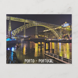 Porto - Portugal. Nachtszene in der Nähe des Douro Postkarte
