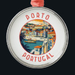 Porto Portugal Retro Distressed Circle Ornament Aus Metall<br><div class="desc">Porto Retro Vektor Reise Design. Porto ist eine Küstenstadt im Nordwesten Portugals,  die für ihre prächtigen Brücken und die Herstellung von Hafwein bekannt ist.</div>