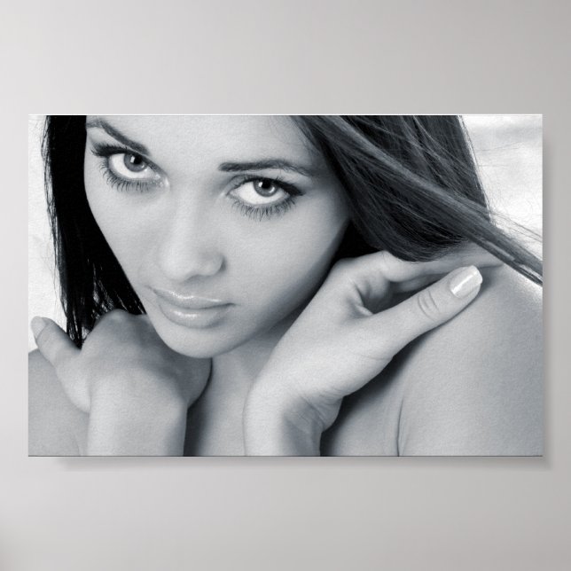 Portrait des schönen Mädchens Poster (Vorne)
