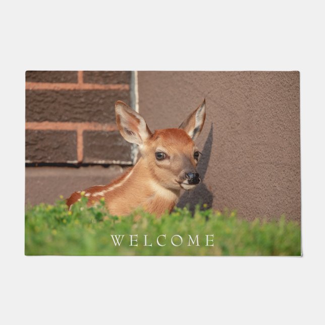 Portrait einer Faune (Weißschwanzhirsche) Fußmatte (Vorderseite)