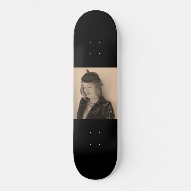 Portrait einer schönen Frau Skateboard (Vorderseite)
