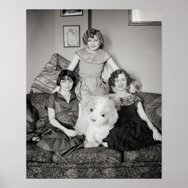 Portrait of Sisters, 1924. Vintages Foto Poster (Vorne)