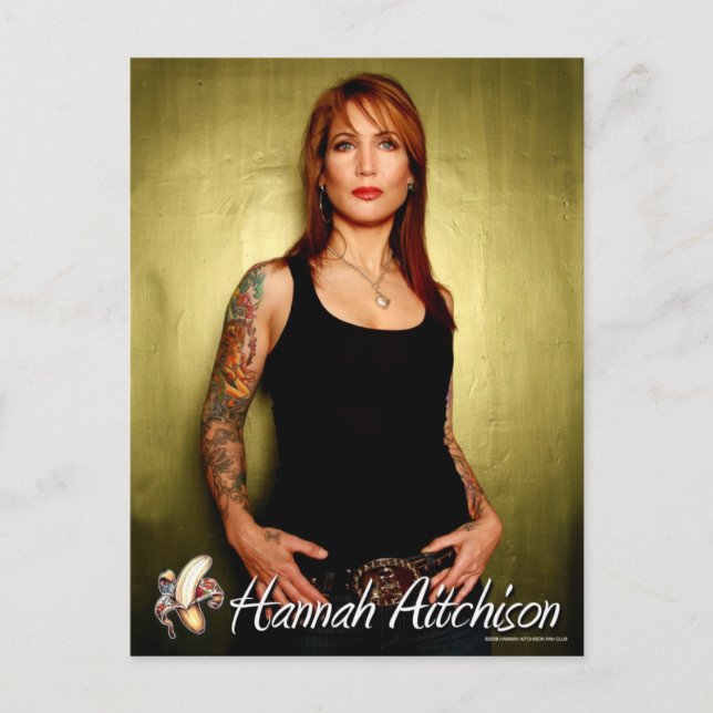 Portrait Postcard - Hannah Aitchison on Green Postkarte (Vorderseite)