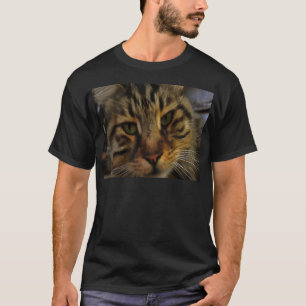 Portrait von Artistic Pet, lang haarige Tablette, T-Shirt