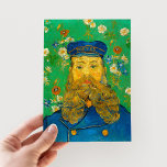 Portrait von Joseph Roulin | Vincent van Gogh Postkarte<br><div class="desc">Die Porträtserie von Vincent van Gogh über Joseph Roulin, den Postman in Arles, ist eine herzliche Hommage an seinen nahen Freund und Vertrauten. Die zwischen 1888 und 1889 angestrichenen Arbeiten zeigen Van Gogh's postimpressionistischen Stil mit kühnen Farben, dynamischen Pinselstrichen und expressivem Charakter. Jedes Portrait spiegelt Van Gogh’s Bewunderung für Roulin...</div>