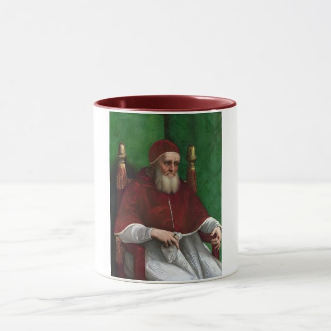 Portrait von Papst Julius II (von Raphael) Tasse (Zentrum)