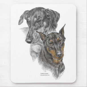 Portrait von zwei Dobermans Mousepad