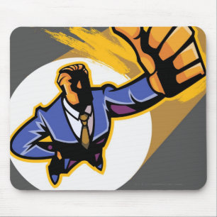 Porträt des jungen Mannes Daumen zeigend Mousepad