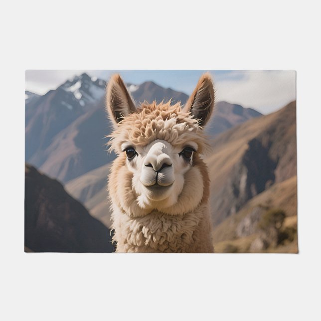 Porträt des neugierigen Lamas am Berg Fußmatte (Vorderseite)