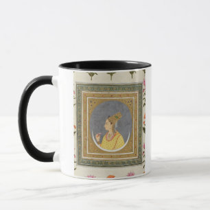 Porträt einer Dame, die ein Lotosblumenblatt, von Tasse