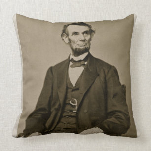 Porträt von Abraham Lincoln (1809-65) (b/w Foto) Kissen