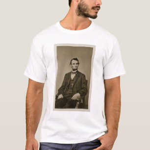 Porträt von Abraham Lincoln (1809-65) (b/w Foto) T-Shirt