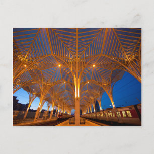 Portugal, Lissabon. Ansicht des modernen Bahnhofs Postkarte