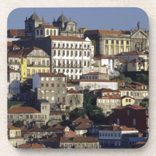Portugal, Porto. Historische Häuser und Untersetzer