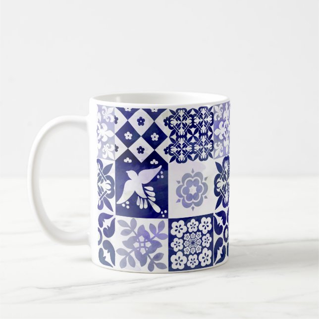 Portugiese Azulejos deckt Tasse mit Ziegeln (Links)