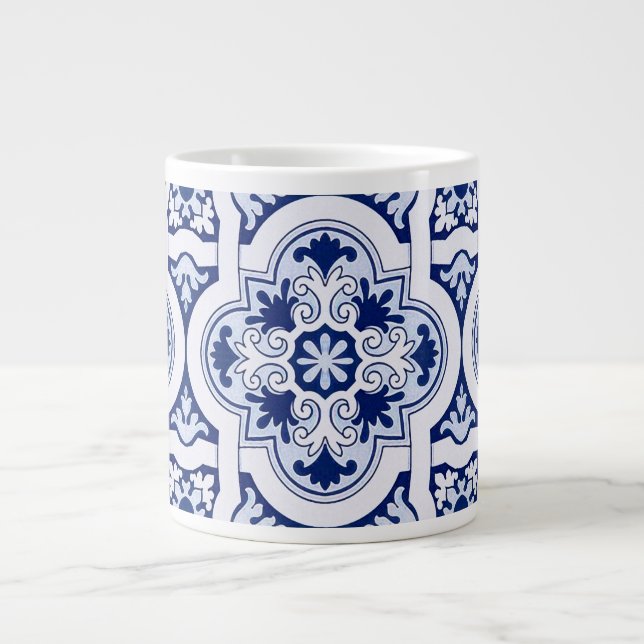 Portugiesisch-blaue Fliese Jumbo-Tasse (Vorderseite)