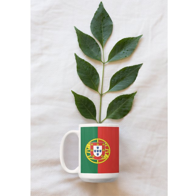 Portugiesischer Fußballspieler anpassbar Zweifarbige Tasse (Von Creator hochgeladen)