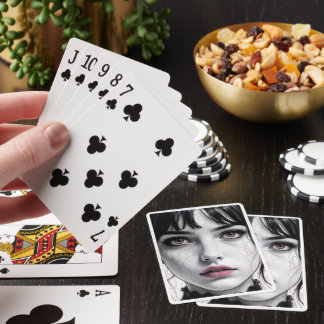 Porzellangesicht mit gefesseltem Herzen. Spielkarten