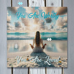 Positive Bejahung | Ich bin es wert, Liebe zu habe Puzzle<br><div class="desc">Puzzle mit einer positiven Bejahung Zitat. Du bist würdig,  du wirst geliebt. Ai Art Illustration einer Frau,  die von den klaren,  blauen Wellen des Ozeans meditiert,  umgeben von Meerglas,  an einem Sandstrand,  mit schönen Wolken,  die am Himmel schweben.</div>