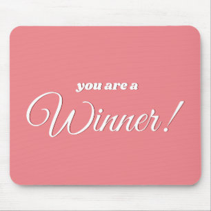 Positive Wörter Zitat in Korallenrosa und Weiß Mousepad