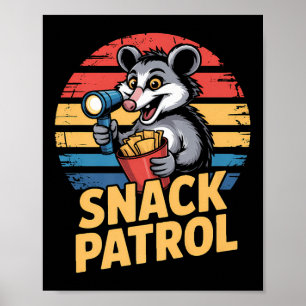 Possum Snacks Patrouille mit Flashlight und Chips Poster