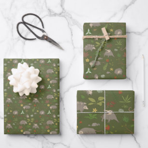 Possums auf einem Beerfeld in Grün Geschenkpapier Set