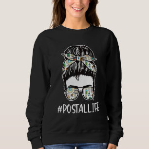 Postbotin Unordentliche Duttenfrisur Postbotinnen Sweatshirt