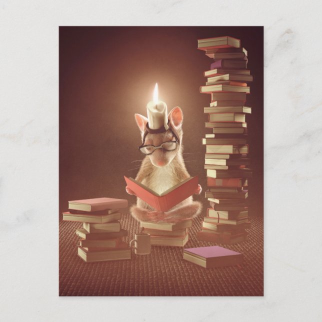 Postcard: Mouse reading a book Postkarte (Vorderseite)