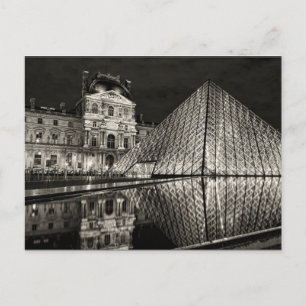 Postcard The Louvre Pyramid in Black / White Paris Postkarte