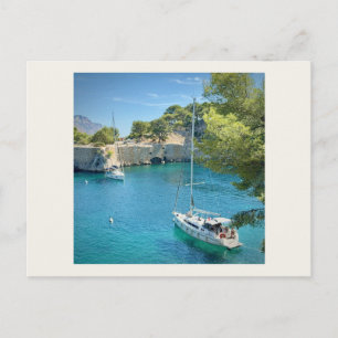 Postkarte mit Türkisbay und Segelboot-Fotografie