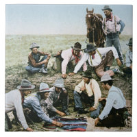 Postkarte, welche die Cowboys spielen