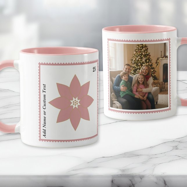 Postwertzeichen-Rosa-Weihnachtsstern-Feiertags-Fot Tasse (A unique pink poinsettia mug with a postage stamp border and your photo. Personalize it with a name.)