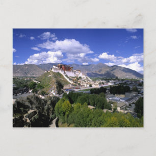 Potala Palace auf den Bergen von aher Postkarte