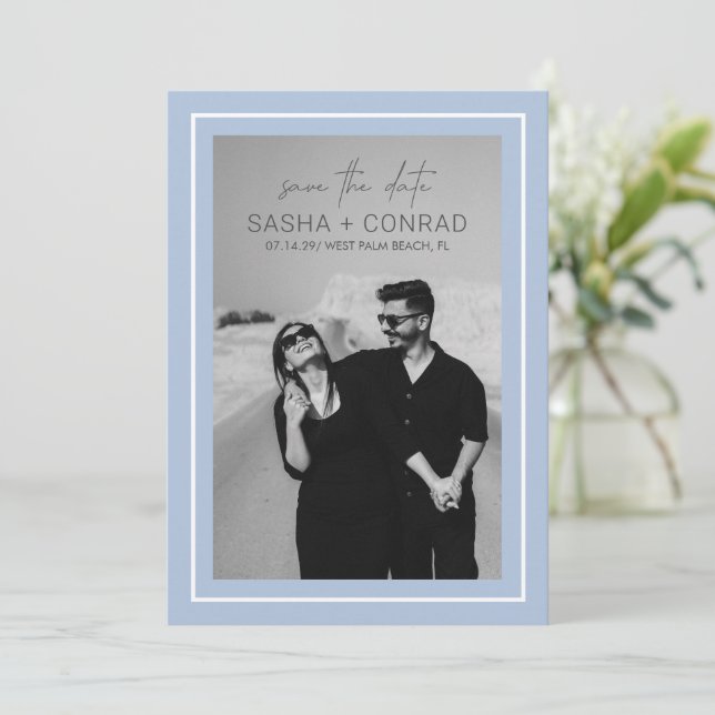 Powder Blue Bold Border Foto Moderne Hochzeit Save The Date (Stehend Vorderseite)