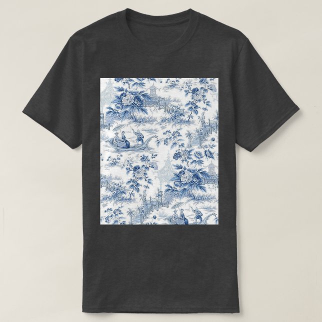 Powder Blue Chinoiserie Toile Graphic T-Shirt (Design vorne)