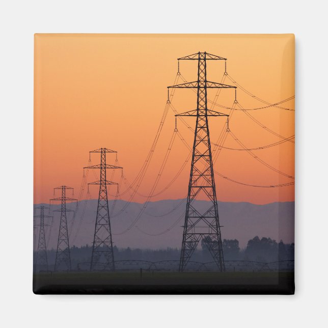 Power Pylons bei Sunset Magnet (Vorne)