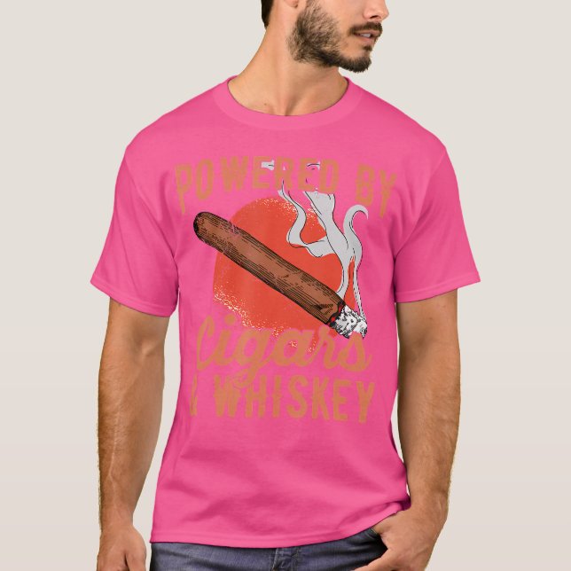 Powered By Cigars Whiskey For A Cigar Expert T-Shirt (Vorderseite)