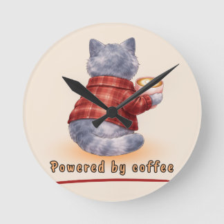 "Powered by Coffee" Cat Holding A Cup of Coffee Runde Wanduhr
