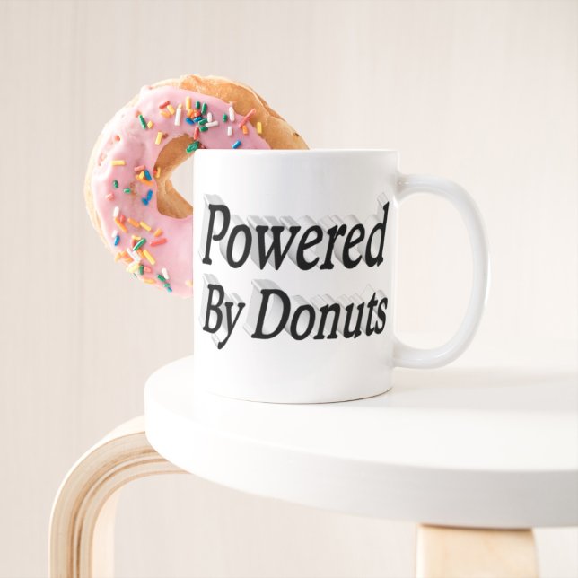 Powered by Donuts Zitat schwarzen Halbtext Jumbo-Tasse (Von Creator hochgeladen)