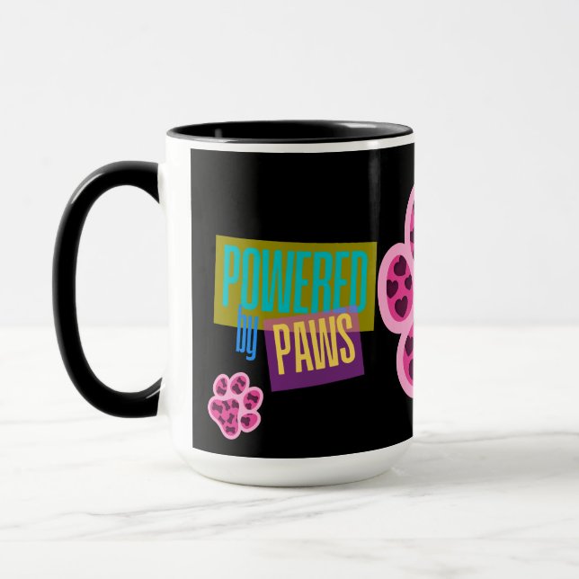 "Powered by Paws" rosa Herz-Design Tasse (Links)